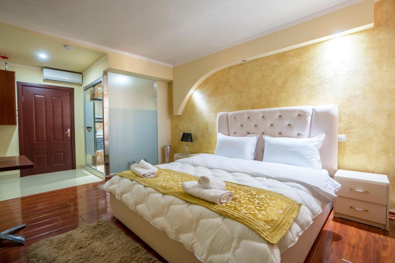 Zobo Hotel Shkoder Bagian luar foto