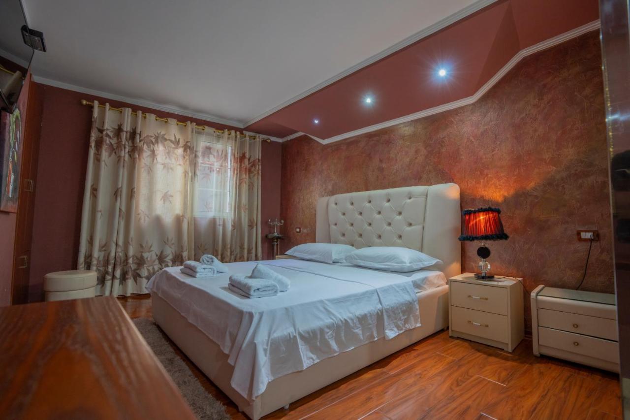 Zobo Hotel Shkoder Bagian luar foto